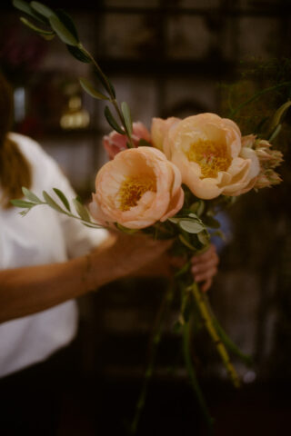 Les and Flowers